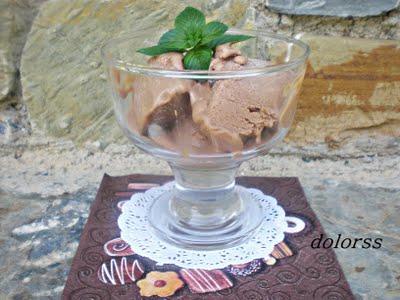 El mejor y más rico helado de chocolate con leche