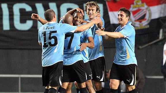 Uruguay se clasificó en segundo lugar y será rival de Argentina