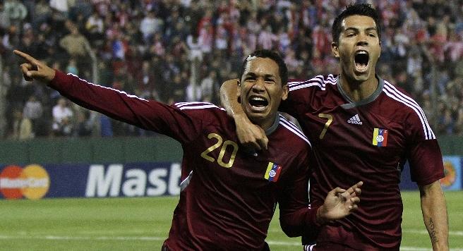 Venezuela igualó sobre el final y amargó a Paraguay