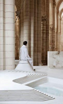 El altar topográfico del diseñador Mathieu Lehanneur El altar topográfico del diseñador Mathieu Lehanneur