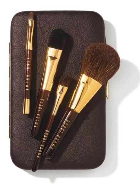 COLECCIÓN TORTOISE DE BOBBY BROWN PARA EL OTOÑO 2011.