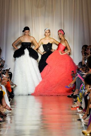 Giambattista Valli: Alta costura otoño-invierno 2012, París