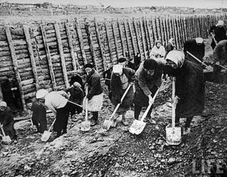 Hoepner cruza el río Luga, la última barrera natural hasta Leningrado - 14/07/1941.