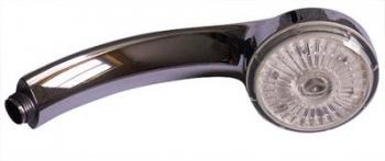 Una ducha con sugerentes luces de colores