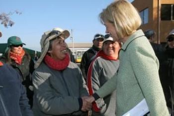 La Ministra de Trabajo chilena recibió a representantes de trabajadoras del hogar