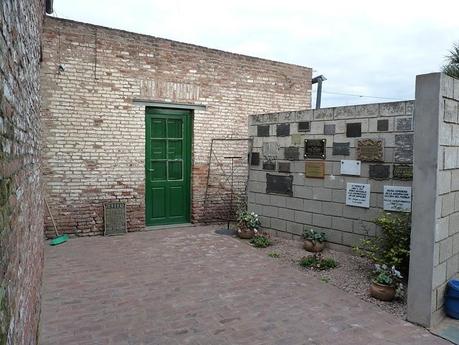 'Evita-Chola Los Toldos' 'Evita-Chola Los Toldos'
