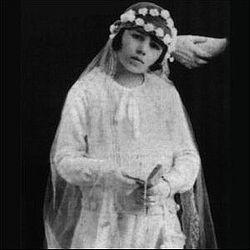 'Evita-Chola Los Toldos' 'Evita-Chola Los Toldos'