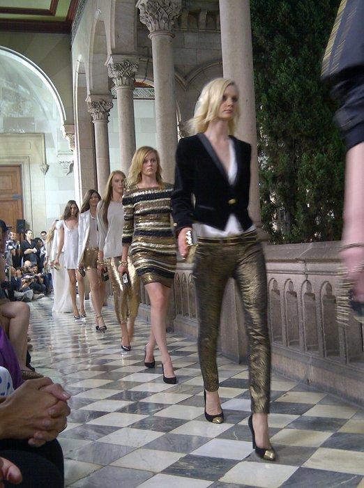 MANGO LLEGA PISANDO FUERTE EN OTOÑO 2011