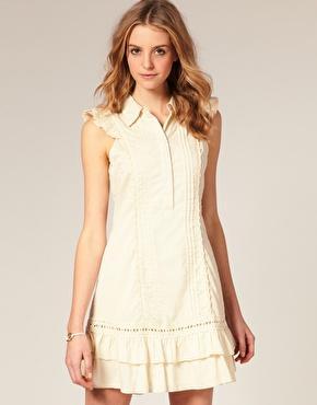 Look Romántico: Vestido y calzado