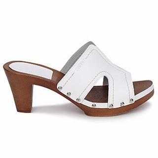 Look Romántico: Vestido y calzado