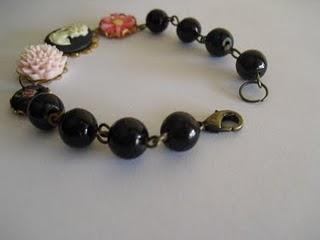 PULSERA CAMAFEOS COQUETA