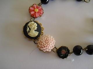 PULSERA CAMAFEOS COQUETA