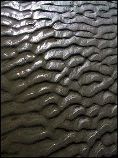 Las propiedades emergentes y otras compañías