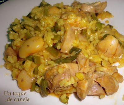 Paella de pollo y conejo (Whole kitchen)