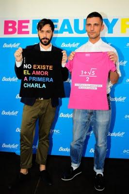 David Delfín y Juanjo Oliva crean una línea de camisetas ...