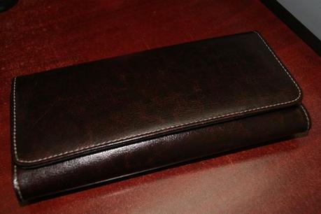 LOCA POR LAS COMPRAS