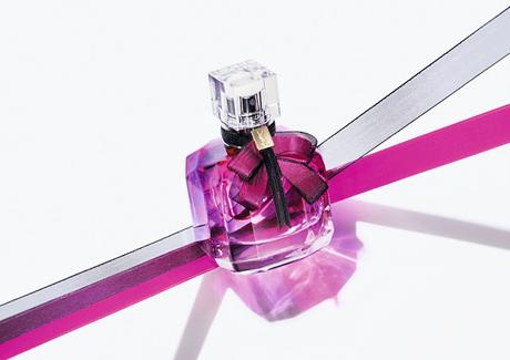 Mon Paris Intensément es el Nuevo Perfume de YSL que Simboliza la Locura del Amor mon-paris-intensement-lazo