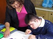 Brinda asistencia privada rehabilitación educación especial menores discapacidad modalidad distancia