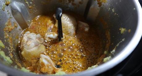 Pollo a la Coca-Cola ® en Mambo Añadimos la Coca-Cola para hacer el pollo