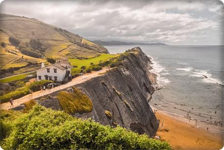 El Flysch con marea baja Ruta_del_Flysch_Curioson