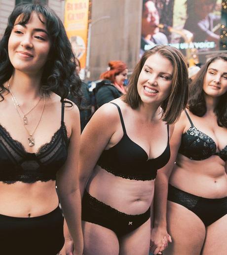 #Moda: Desfile de #lencería contra Victoria’s Secret detiene a #NuevaYork / #NY #TheRealCatWalk (FOTOS Y VIDEO) #Moda: Desfile de #lencería contra Victoria’s Secret detiene a #NuevaYork / #NY #TheRealCatWalk (FOTOS Y VIDEO)