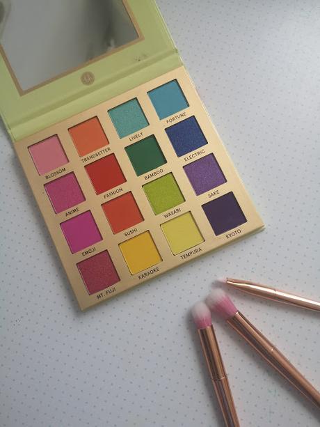 Paleta Trendy in Tokio de BH Cosmetics, ¡a todo color! | Reseña, swatches y 4 looks Paleta Trendy in Tokio de BH Cosmetics, ¡a todo color! | Reseña, swatches y 4 looks
