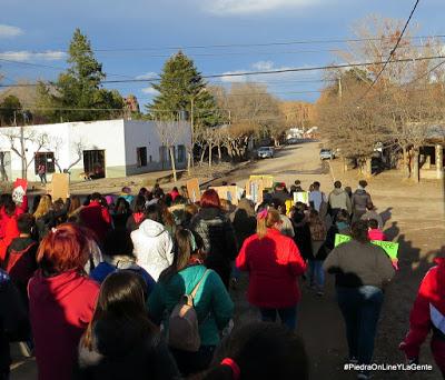 Tercera marcha por Nicole y sus amigas