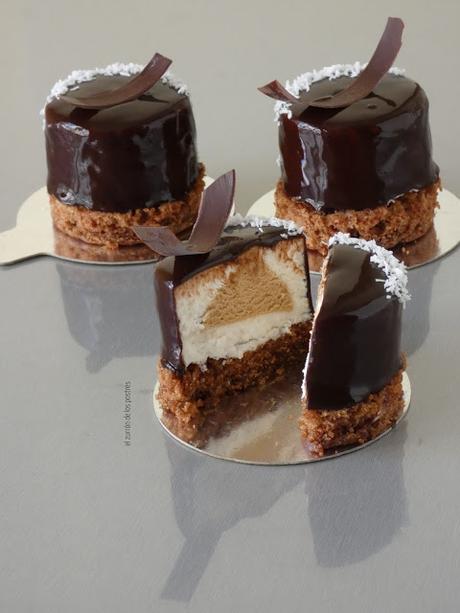 Semifrío de Coco con Mousse de jugo de Caña