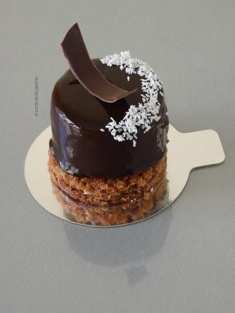 Semifrío de Coco con Mousse de jugo de Caña