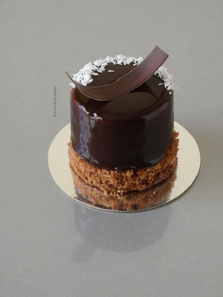 Semifrío de Coco con Mousse de jugo de Caña