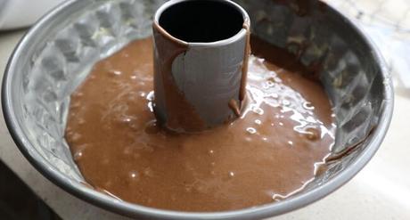 Ponemos la mezcla en el molde para hornear