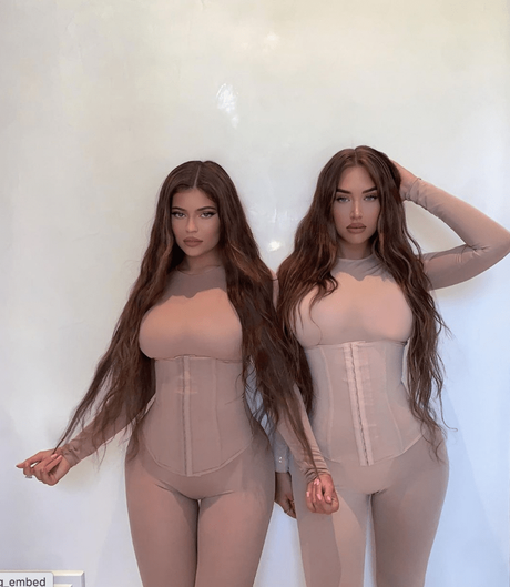 Kylie y Anastasia 