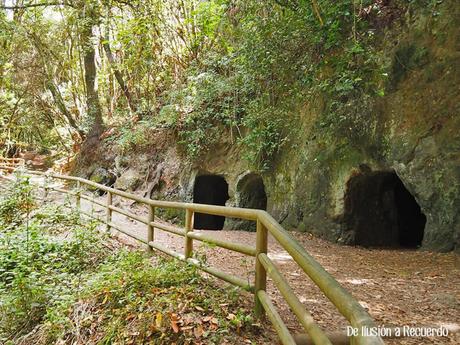 Cuevas de Toledo o del vidrio en Agua García, Tenerife.