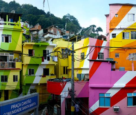 Supergráficos: cómo el color, las imágenes y la tipografía pueden transformar los espacios públicos 6