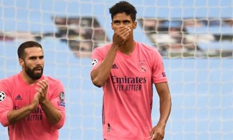 La dura autocrítica de Varane tras la eliminación del Real Madrid: “La derrota es toda mía”