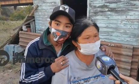 “Corchito” vive debajo de un puente y necesita la ayuda de todos