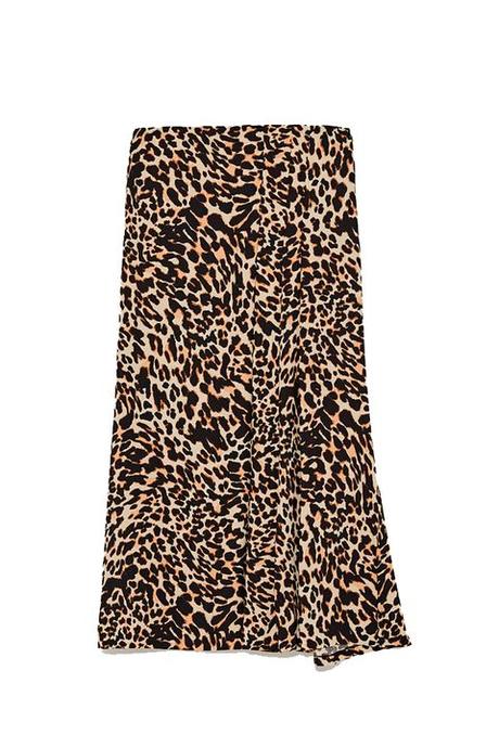 Falda Leopardo Roja Zara