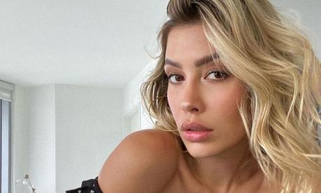 Con una pequeña bikini, la foto de la hija de Luis Miguel que se llevó todos los suspiros