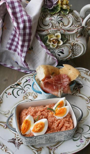 Cuscús al salmorejo Cuscús al salmorejo El Ágora de Ángeles