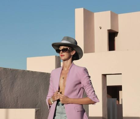 Shorts y Blazer, una buena combinación Shorts y Blazer, una buena combinación