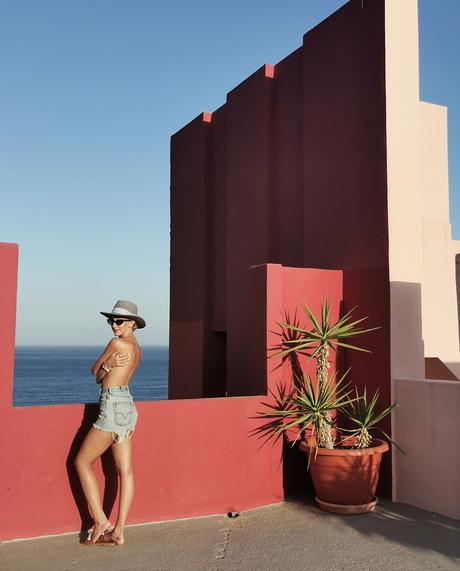 Shorts y Blazer, una buena combinación Shorts y Blazer, una buena combinación