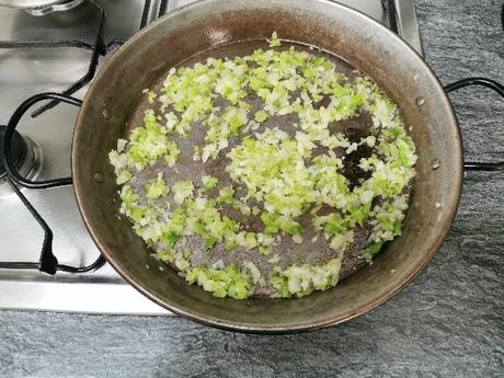 Fideuá negra con sepia, una receta deliciosa Fideuá negra con sepia, una receta deliciosa