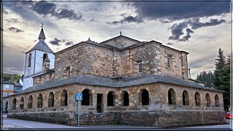 Colegiata de El Salvador - Grandas de Salime | © www.faceboo… | Flickr