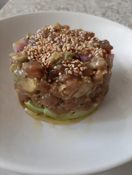 TARTAR DE ATUN Y AGUACATE