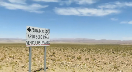 El gran viaje de la ruta 40 en Argentina de norte a sur: la segunda etapa, entre caminos de cornisa estrechos y peligrosos llego a Abra del Acay.
