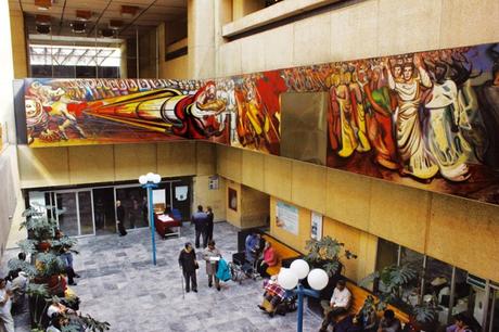 LA HISTORIA DE LA MEDICINA EN LOS IMPRESIONANTES MURALES DEL IMSS (FOTOS)