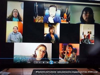 Zoom entre directores de establecimientos educativos de Piedra del Águila