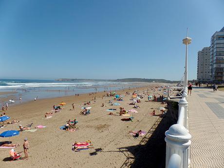 Crónicas del campo santo Nº 8. Que pase la bola, amigos.