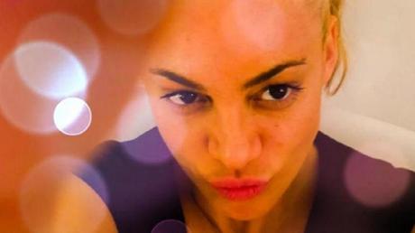 María Eugenia Ritó prendió fuego Instagram con foto ultra hot en hilo dental