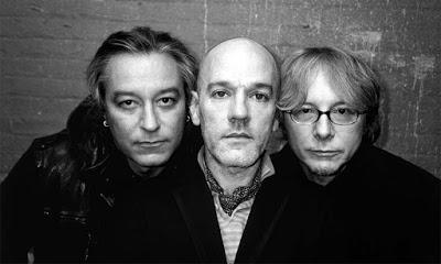 R.E.M. - Supernatural superserious (2008)